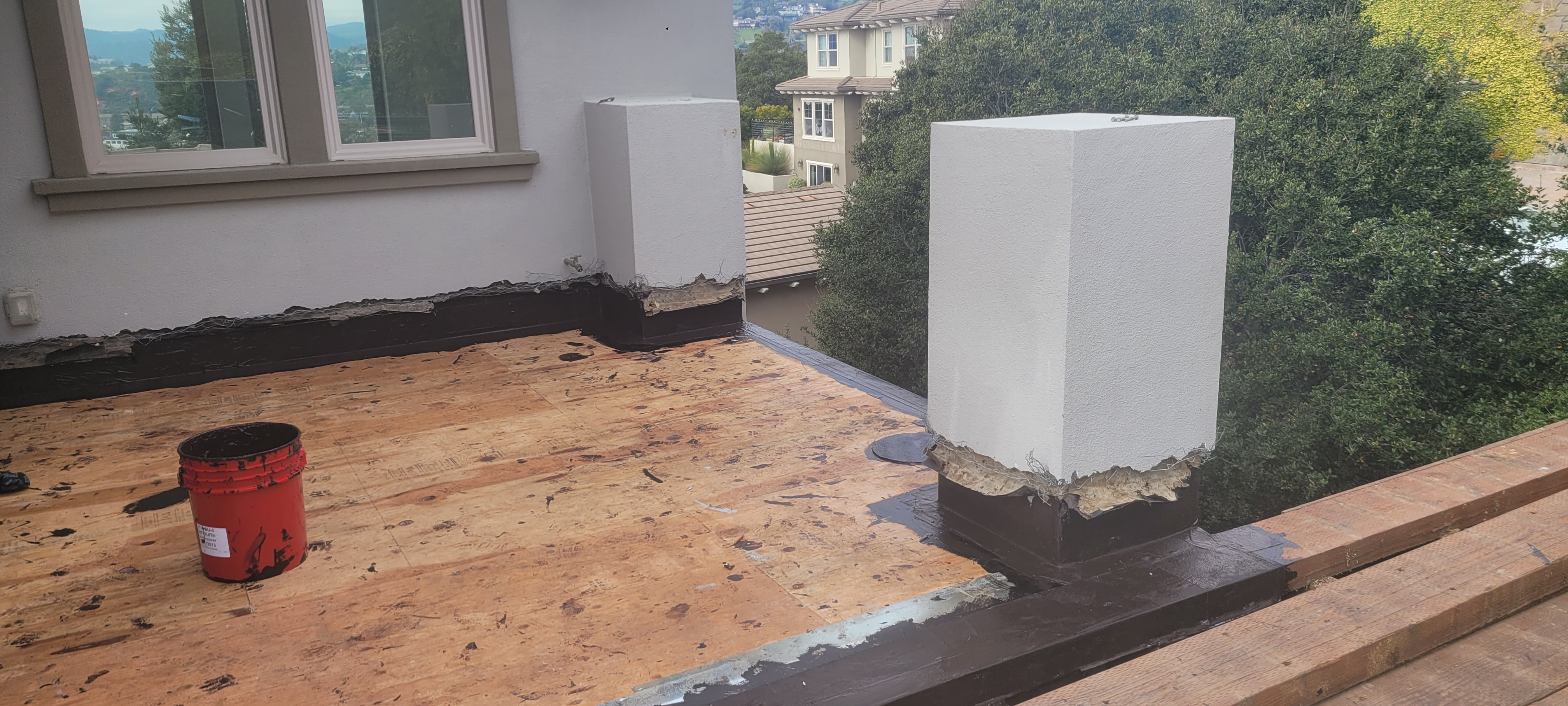 Wetsuit applied over flashing